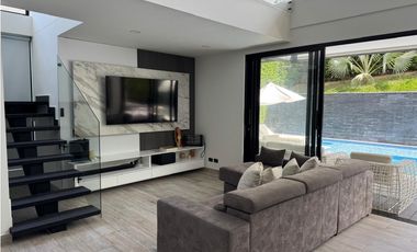 EN VENTA CASA AMOBLADA EN SAN JERONIMO ANTIOQUIA