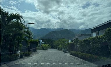 EN VENTA CASA AMOBLADA EN SAN JERONIMO ANTIOQUIA