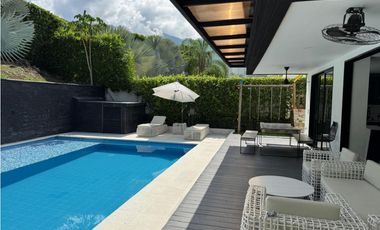 EN VENTA CASA AMOBLADA EN SAN JERONIMO ANTIOQUIA