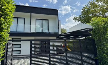 EN VENTA CASA AMOBLADA EN SAN JERONIMO ANTIOQUIA