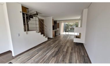 Vendemos hermosa casa en chía !!