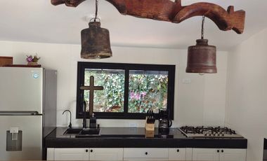 ¡Casa moderna con jacuzzi y vistas espectaculares en Tepoztlán!