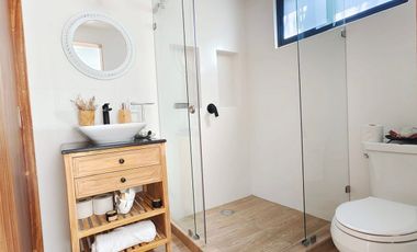 ¡Casa moderna con jacuzzi y vistas espectaculares en Tepoztlán!