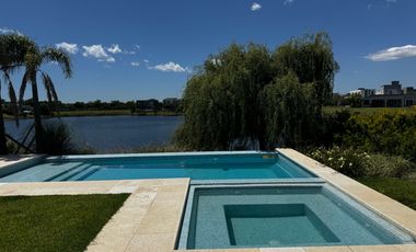 Casa en alquiler en Vistas de Puertos Escobar
