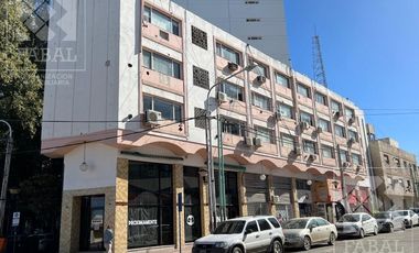 Oficina venta Centro, 41 m2 con recepción, 2 privados, cocina y baño