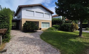 Casa en Venta en Nautico Escobar