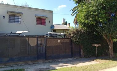 Casa multifamiliar en venta - 5 Dormitorios 4 Baños - Cochera - 1.000Mts2  Glew