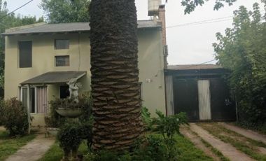 Casa multifamiliar en venta - 5 Dormitorios 4 Baños - Cochera - 1.000Mts2  Glew