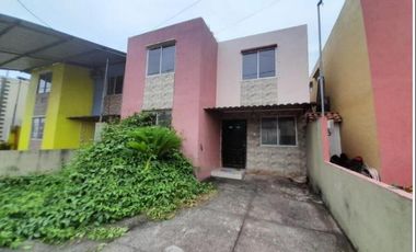 VIVIENDA UNIFAMILIAR EN URB. LOMA GRANDE, SECTOR STA. CICILIA, LOS RÍOS-VENTANAS