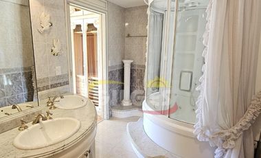 Venta Excelente Piso 5 Amb. en R. Mejía  