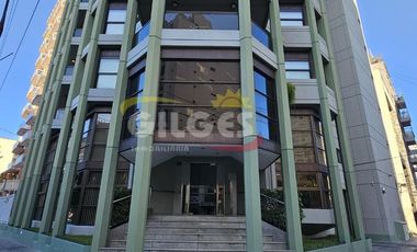 Venta Excelente Piso 5 Amb. en R. Mejía  