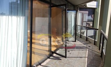 Venta Excelente Piso 5 Amb. en R. Mejía  