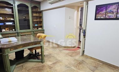 Venta Excelente Piso 5 Amb. en R. Mejía  