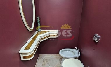 Venta Excelente Piso 5 Amb. en R. Mejía  
