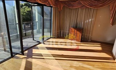 Venta Excelente Piso 5 Amb. en R. Mejía  