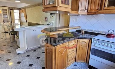 Venta Excelente Piso 5 Amb. en R. Mejía  