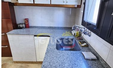 Venta Excelente Piso 5 Amb. en R. Mejía  