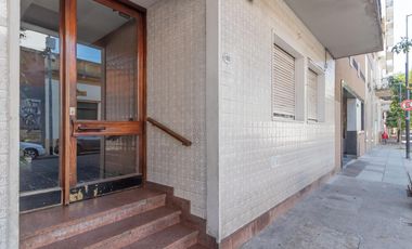 Departamento monoambiente en venta en Monserrat, apto crédito.