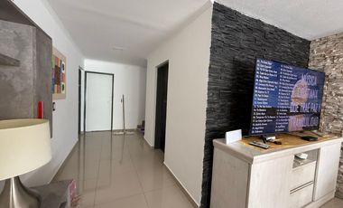 VENDE CASA GERENCIAL B°  MANZANOS - 3 DORMITORIOS