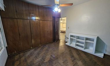Excelente departamento 3 ambientes con parque!