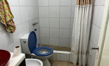 Casa con lote a refaccionar en Llavallol
