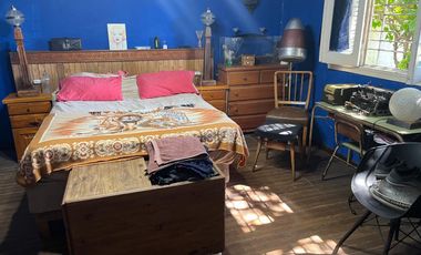 Casa con lote a refaccionar en Llavallol