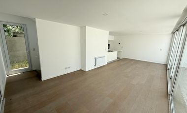 Casa en  Alquiler en Housing