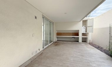 Casa en  Alquiler en Housing
