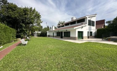 VENTA Casa en Pueblo Esther