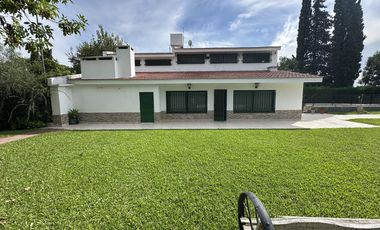VENTA Casa en Pueblo Esther