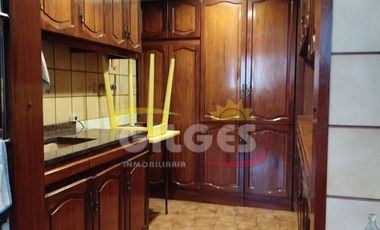 Alquiler Casa 4 Amb. Lomas Del Mirador Uso Comercial