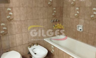 Alquiler Casa 4 Amb. Lomas Del Mirador Uso Comercial