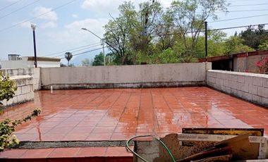 Vistahermosa en Esquina para Remodelar