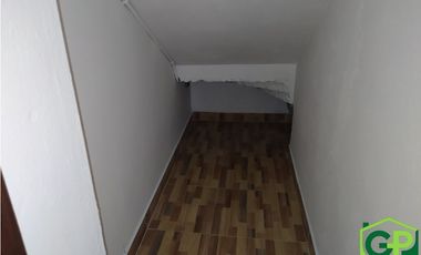 ARRIENDO CASA  EN ROBLEDO - EL DIAMANTE