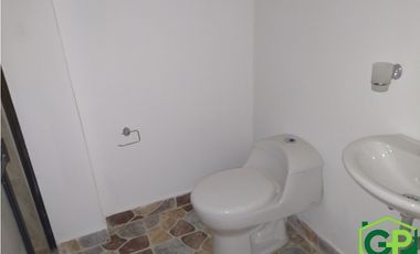 ARRIENDO CASA  EN ROBLEDO - EL DIAMANTE