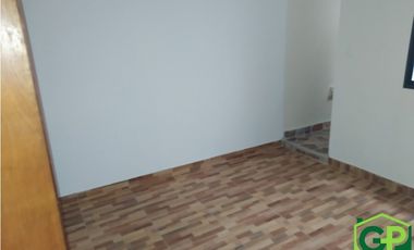 ARRIENDO CASA  EN ROBLEDO - EL DIAMANTE