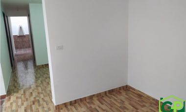 ARRIENDO CASA  EN ROBLEDO - EL DIAMANTE