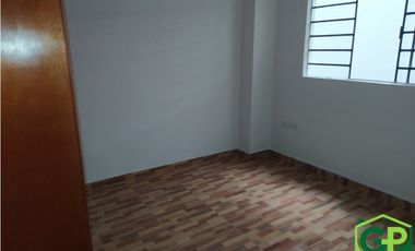 ARRIENDO CASA  EN ROBLEDO - EL DIAMANTE