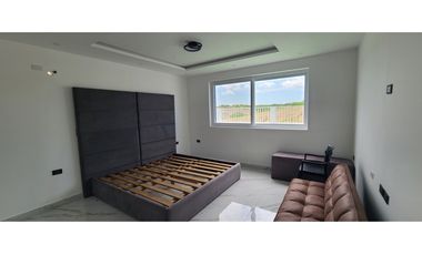 Venta casa de lujo con vistas al mar urb. Playa Alta Sta Marianita.