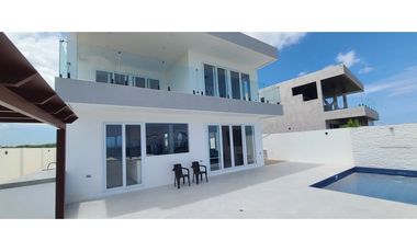 Venta casa de lujo con vistas al mar urb. Playa Alta Sta Marianita.
