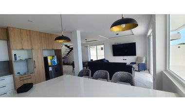 Venta casa de lujo con vistas al mar urb. Playa Alta Sta Marianita.