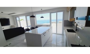 Venta casa de lujo con vistas al mar urb. Playa Alta Sta Marianita.