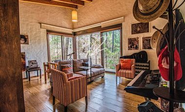 CASA DE LUJO EN VENTA EN HACIENDA SAN FRANCISCO, TAPALPA.