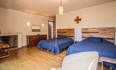 CASA DE LUJO EN VENTA EN HACIENDA SAN FRANCISCO, TAPALPA.