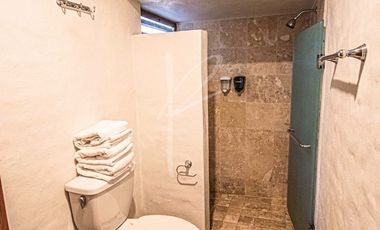 CASA DE LUJO EN VENTA EN HACIENDA SAN FRANCISCO, TAPALPA.