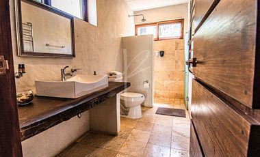CASA DE LUJO EN VENTA EN HACIENDA SAN FRANCISCO, TAPALPA.