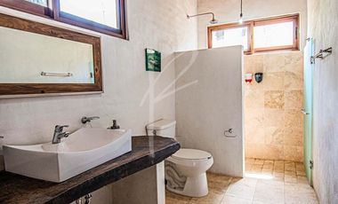 CASA DE LUJO EN VENTA EN HACIENDA SAN FRANCISCO, TAPALPA.