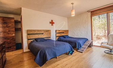 CASA DE LUJO EN VENTA EN HACIENDA SAN FRANCISCO, TAPALPA.