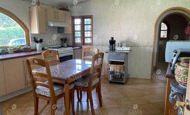 Venta casa en  Huertas de San Pedro, Huitzilac, Morelos - V364