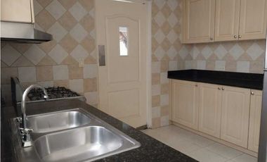 Casa Amoblada En Alquiler En Altos de Panamá Dorado Spring